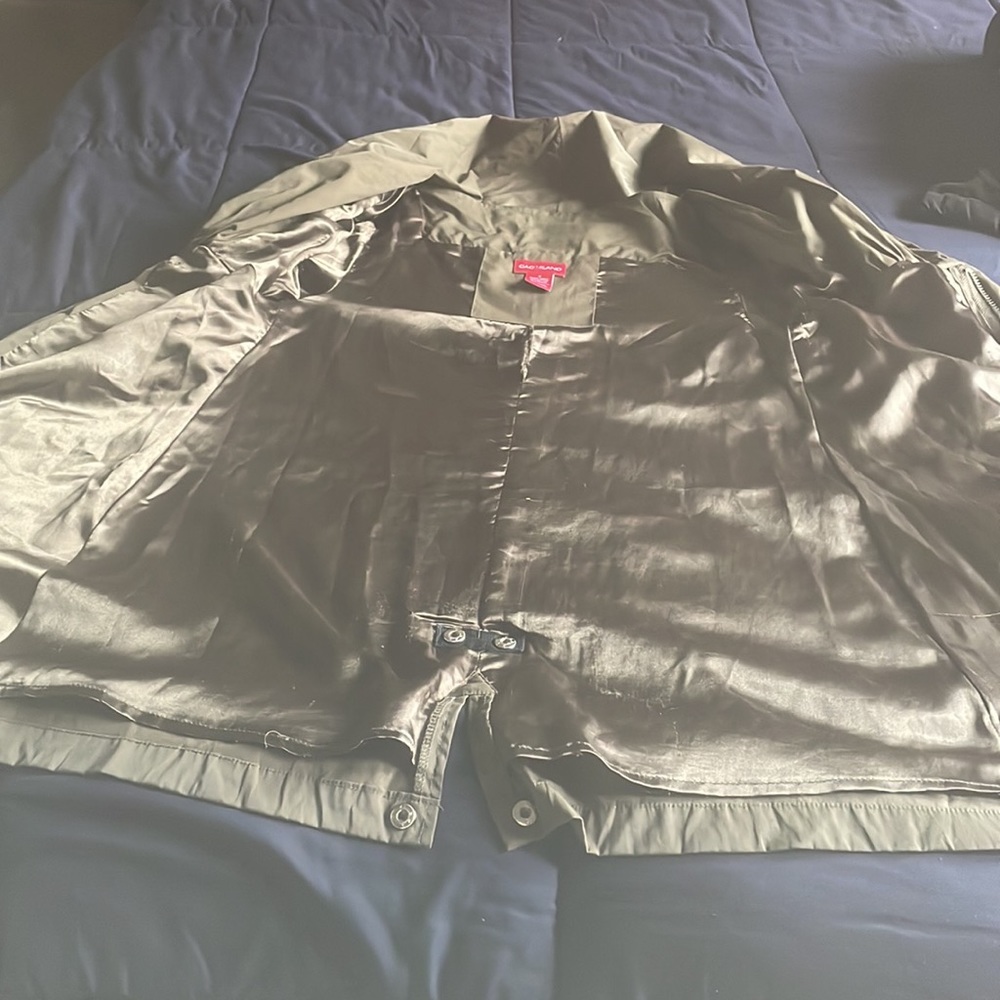 Nice jacket - Picture 2 of 4